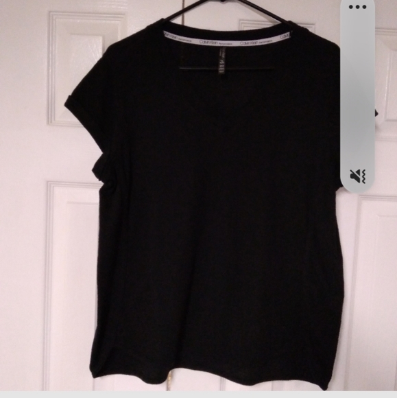 Calvin Klein Tops - Calvin Klein Black Performance Pullover Top XL